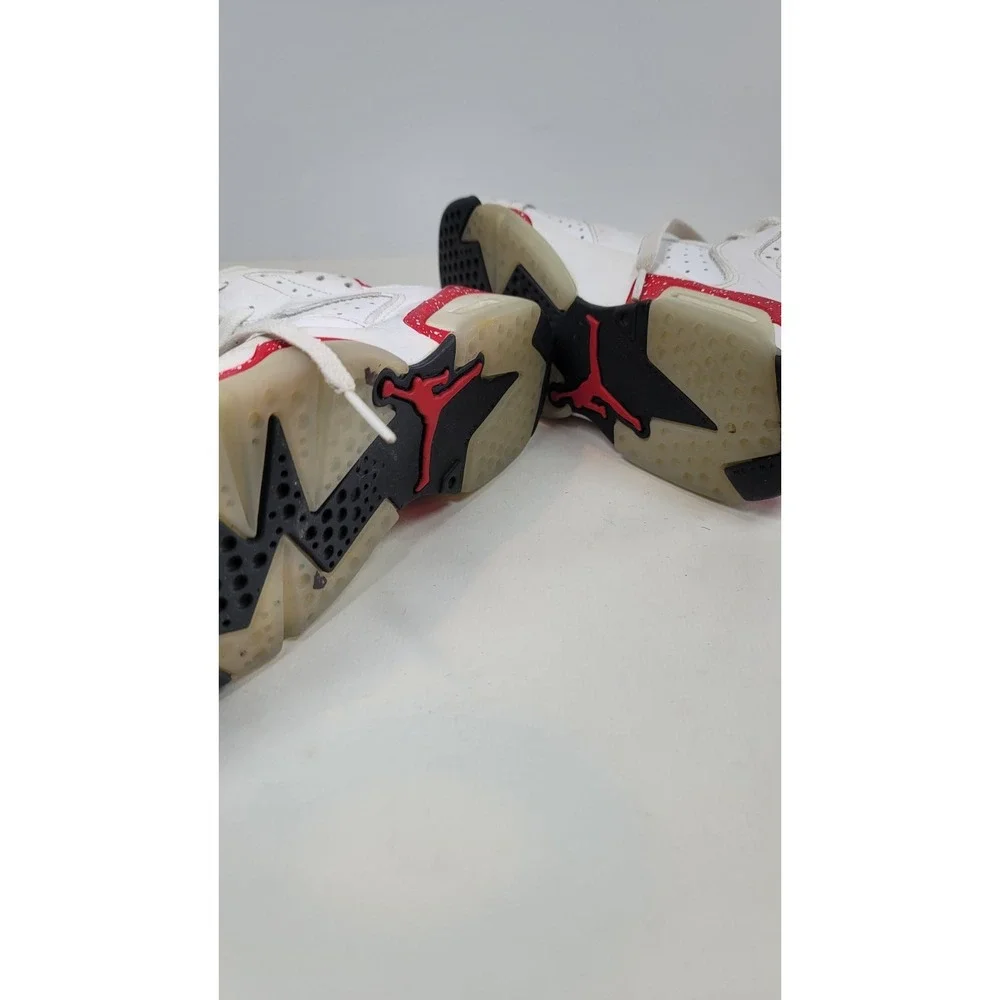 Nike Air Jordan 6 Retro GS 'Red Oreo' 2022  384665-162  Youth Size 3.5Y